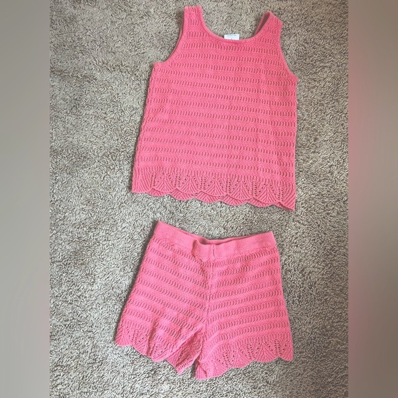 💕 Disney 💕 Kids Pink Crochet Top and Short set with Floral Design. Size 7 - Picture 3 of 4